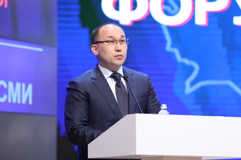 Дәурен Абаев өңірлік БАҚ форумын ашты