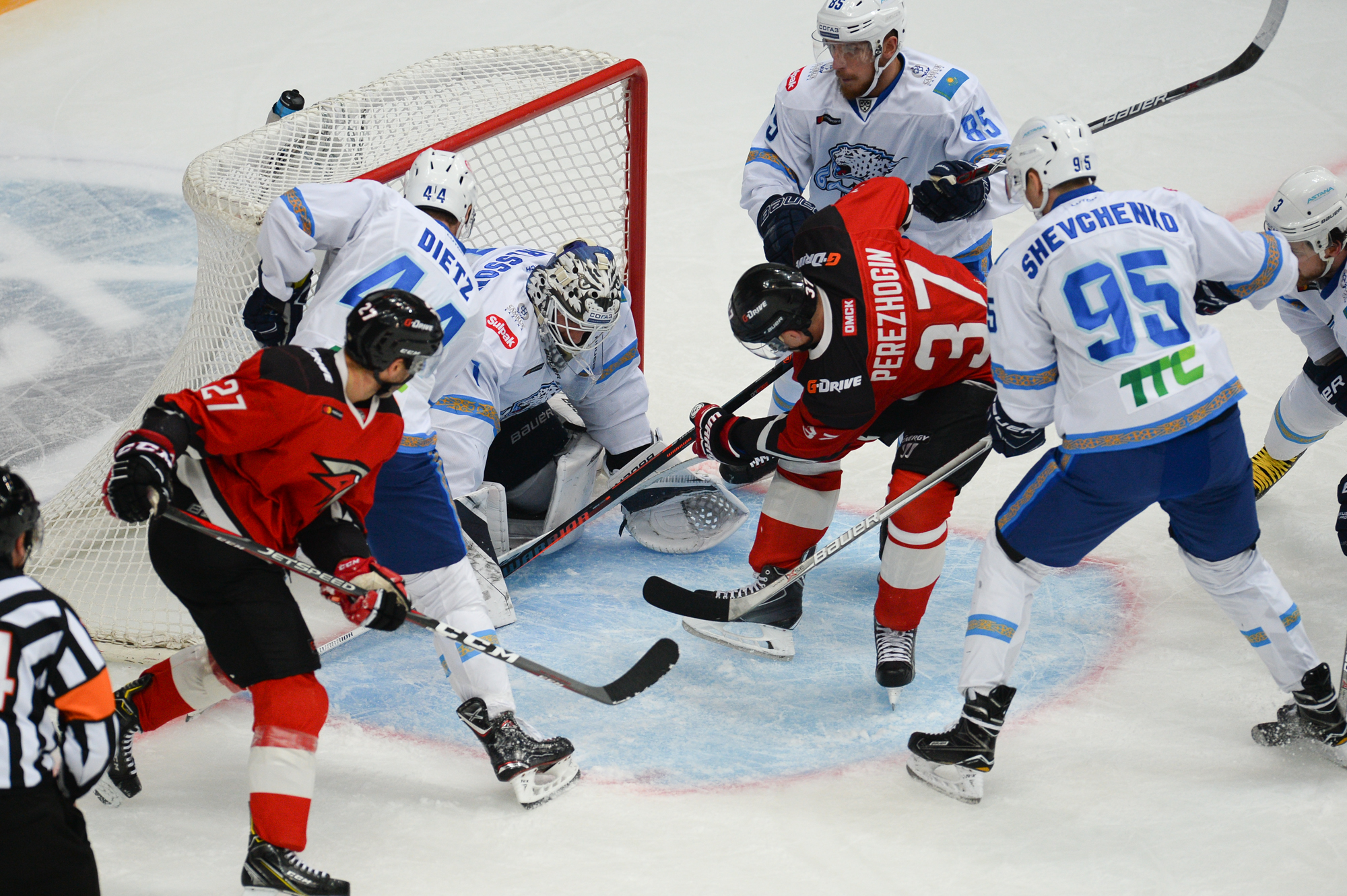 «Авангард» айласын асырды