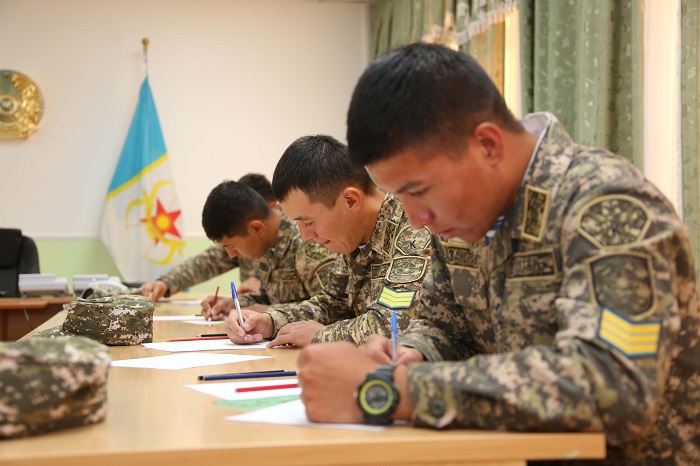 «Батыс» өңірлік қолбасшылығының әскери бөлімдерінде курсанттардың әскери тағылымдамасы басталды