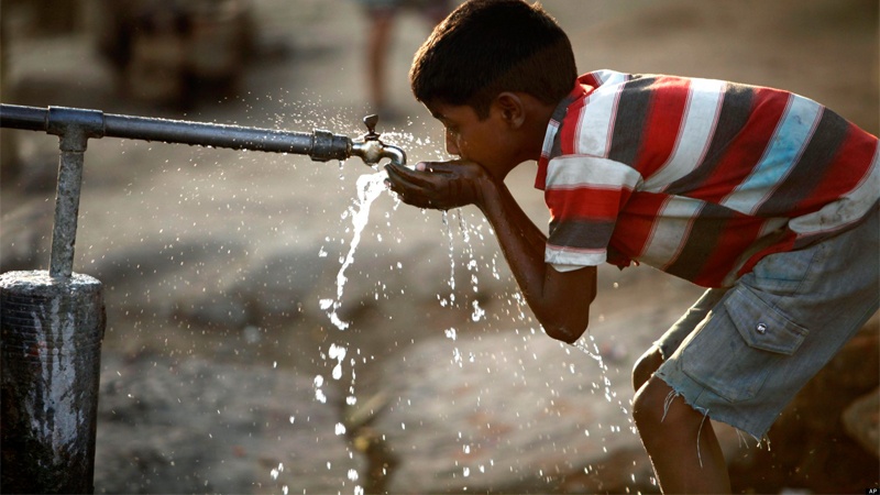 Иракта ауыз судан уланғандар саны 110 мыңнан асты