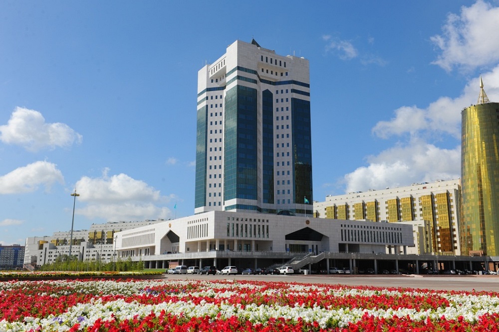 Мәжілістің бюро отырысын өткізді