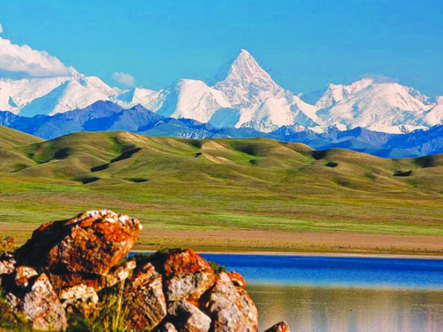 Дәретханада басы бар қыз порно Басқа адамдардың әйелдерінің соратын порносы