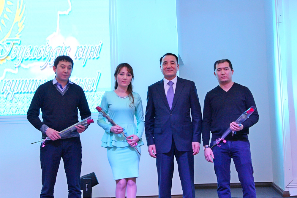 Ақтөбеде дәрігерлер Тәуелсіздік күніне орай пәтерлі болды