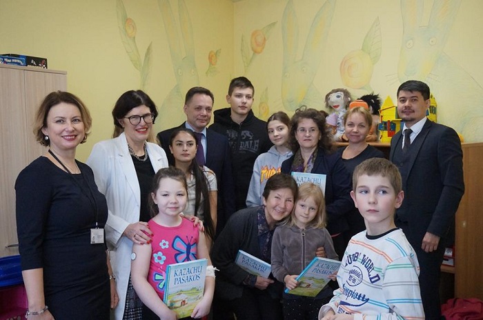 Вильнюсте қазақ ертегілері литва тілінде жарық көрді