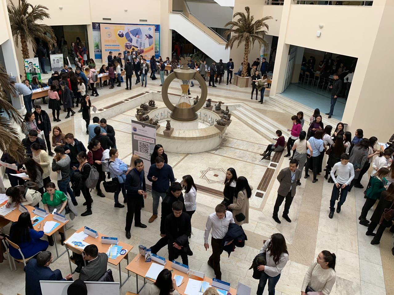 Жастарға мыңнан астам бос жұмыс орны ұсынылды