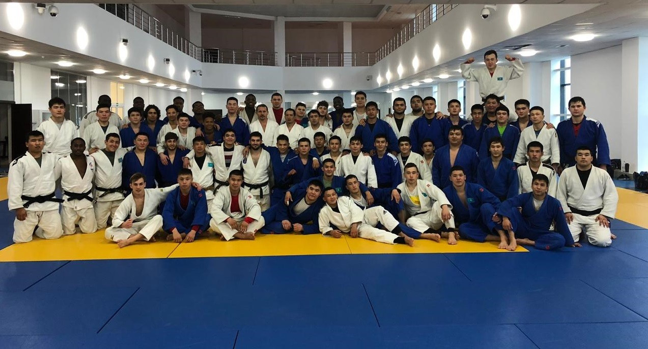 Дзюдодан Қазақстан мен Франция жастар құрамасы бірлескен жиын өткізіп жатыр