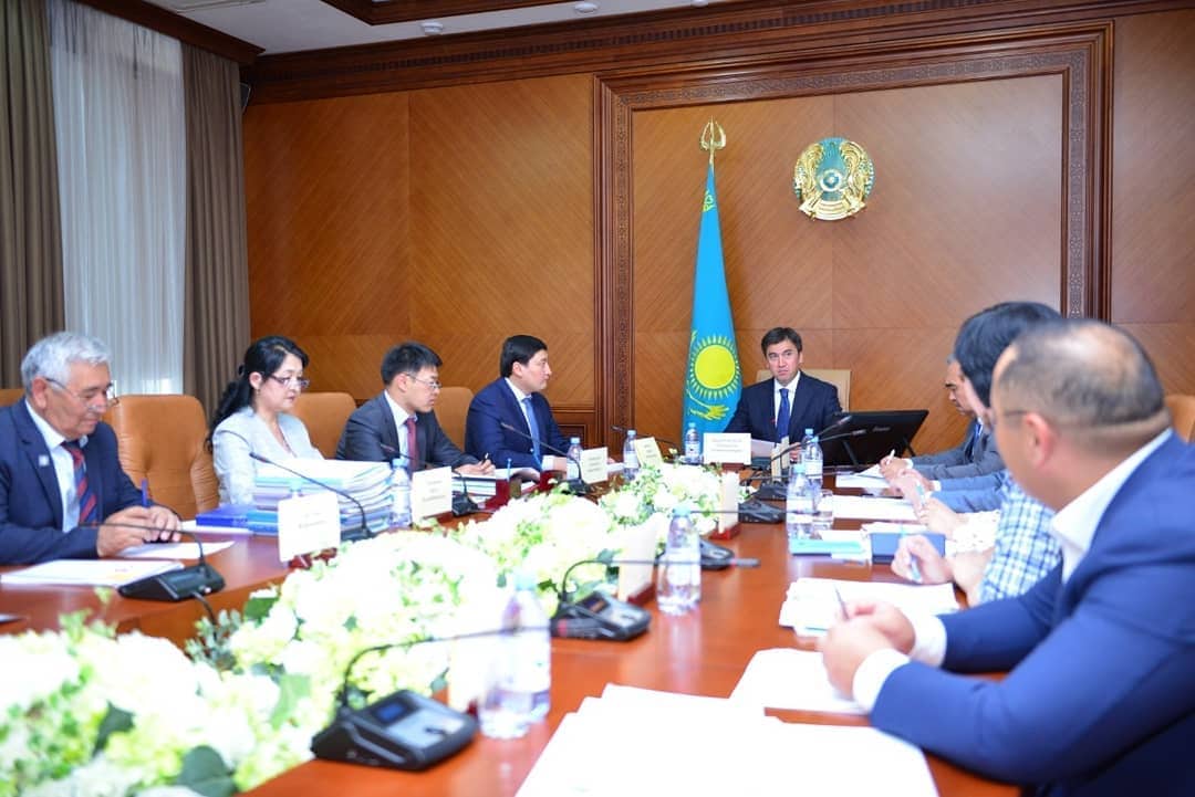 Шымкентте ашық конкурс арқылы 5 мектеп директоры тағайындалды