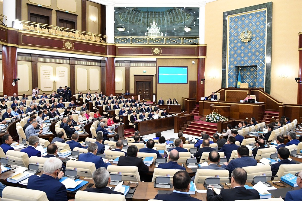 Парламент 2018 жылғы республикалық бюджеттің орындалуы туралы Үкімет есебін қабылдады