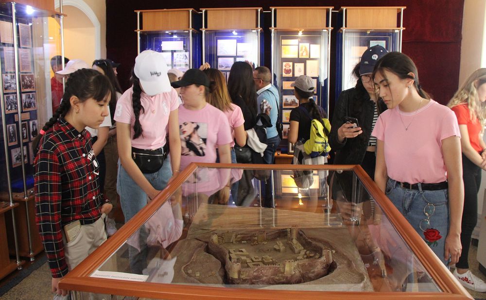 Сыр тарихымен сырласады