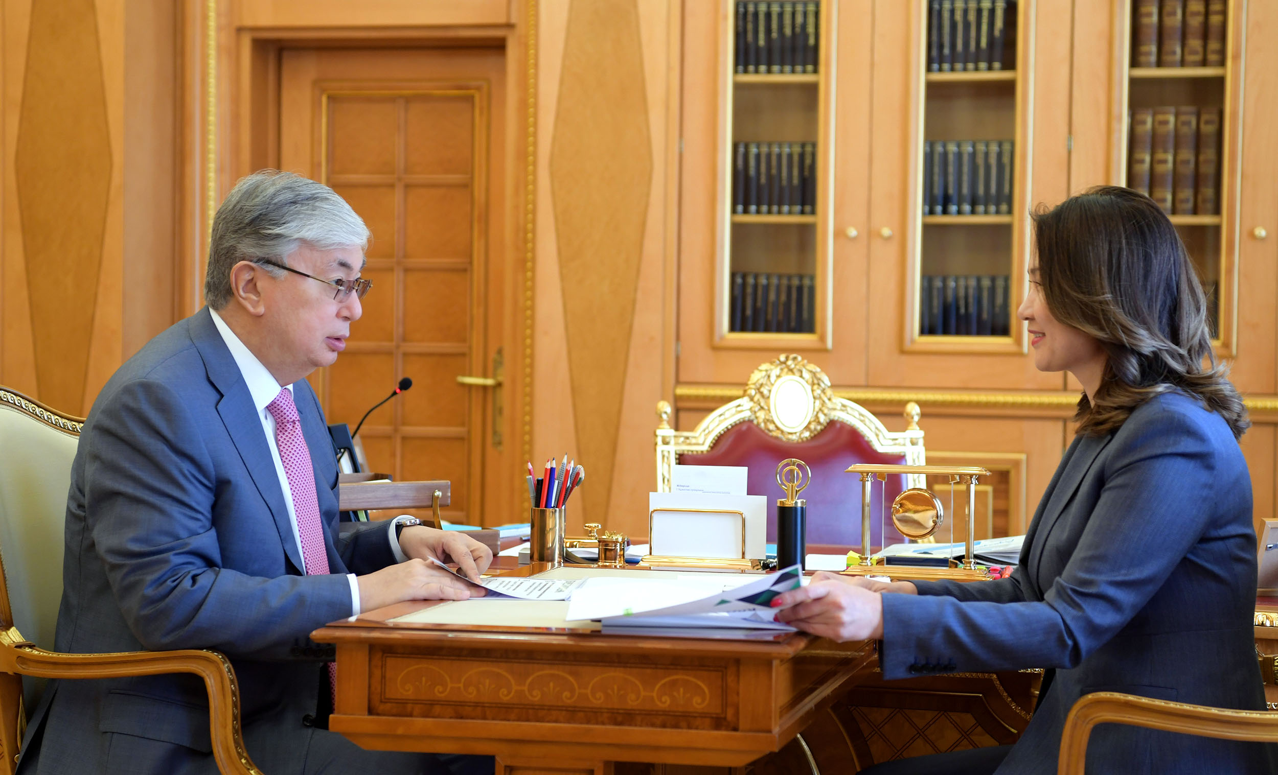 Президент Мемлекеттік қызмет істері агенттігінің төрағасы Анар Жайылғанованы қабылдады