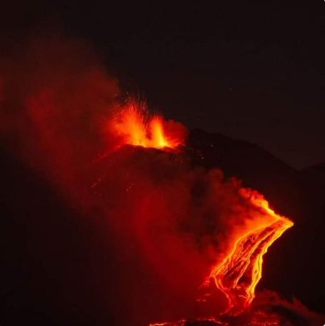 Италияда Этна жанартауы оянды