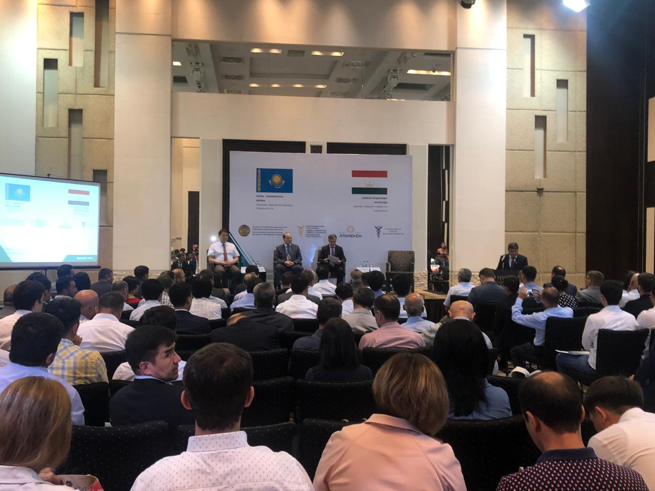 Қазақ кәсіпкерлері бір айда Тәжікстанға екі рет барды