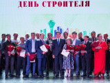 Елорда әкімі құрылыс саласының қызметкерлерін құттықтады