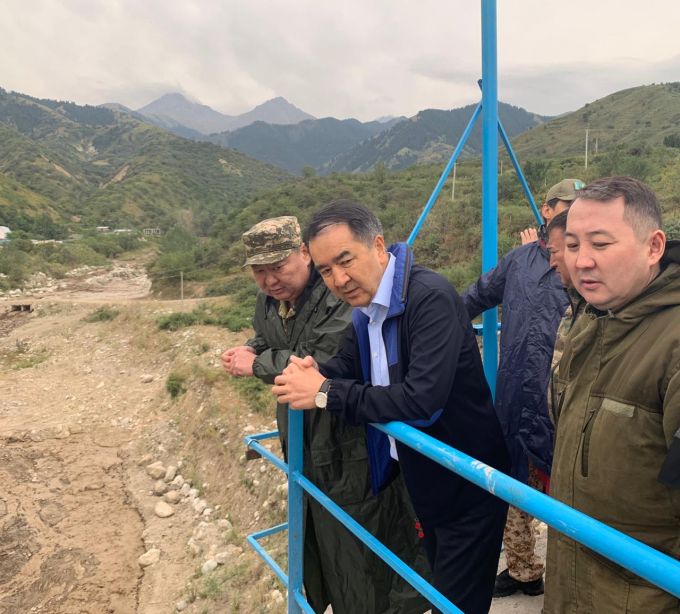 Алматы әкімі Бақытжан Сағынтаев сел қаупі төнген аумаққа барды