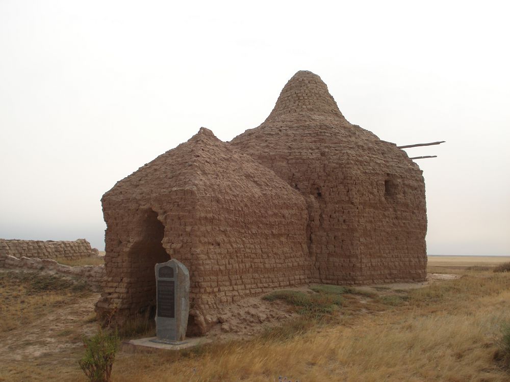 Бектемір сопы мазары