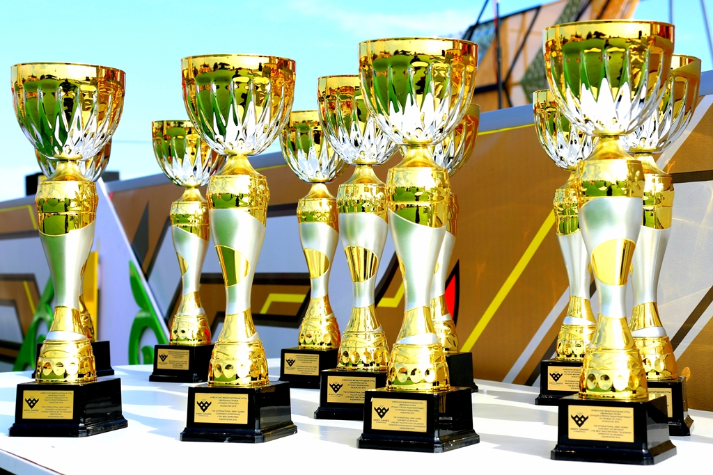 Президент Қазақстанның Қарулы күштерін әскери ойындардағы жеңісімен құттықтады