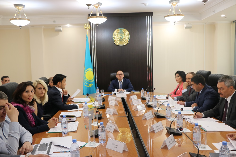 Ақпаратқа қол жеткізу мәселелері жөніндегі Комиссияның кезекті отырысы өтті