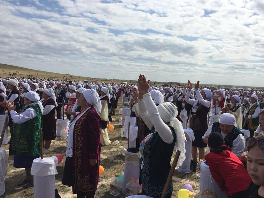 Қарағанды облысында 10 мың литр қымыз бір мезетте пісілді