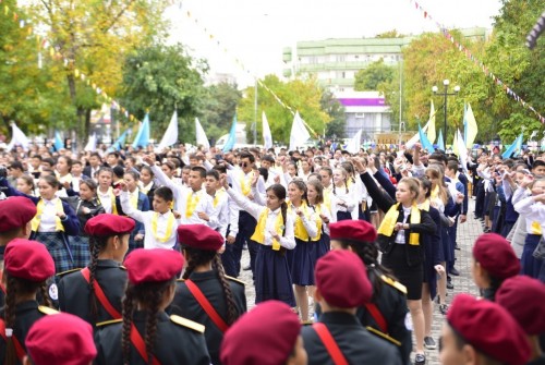 Шымкентте «Адал ұрпақ» ерікті мектеп клубтарының слеті өтті