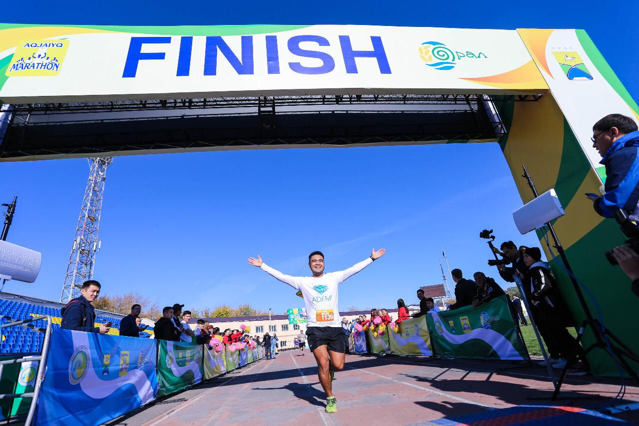 Жыланбаев жүгірген «Aqjaiyq marathon»