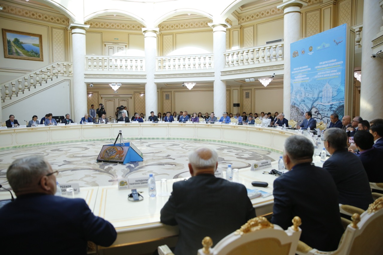 Атырауда ғалымдар Алтын Орданың рөлі туралы айтты