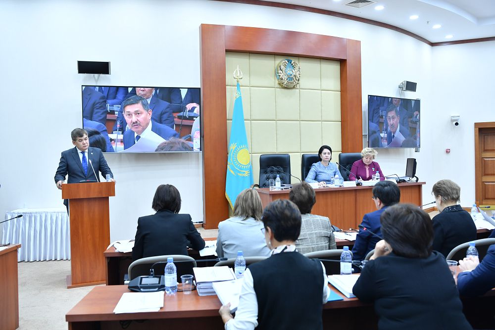 Мәжілісте денсаулық сақтау жүйесі туралы кодекс жобасының таныстырылымы өтті