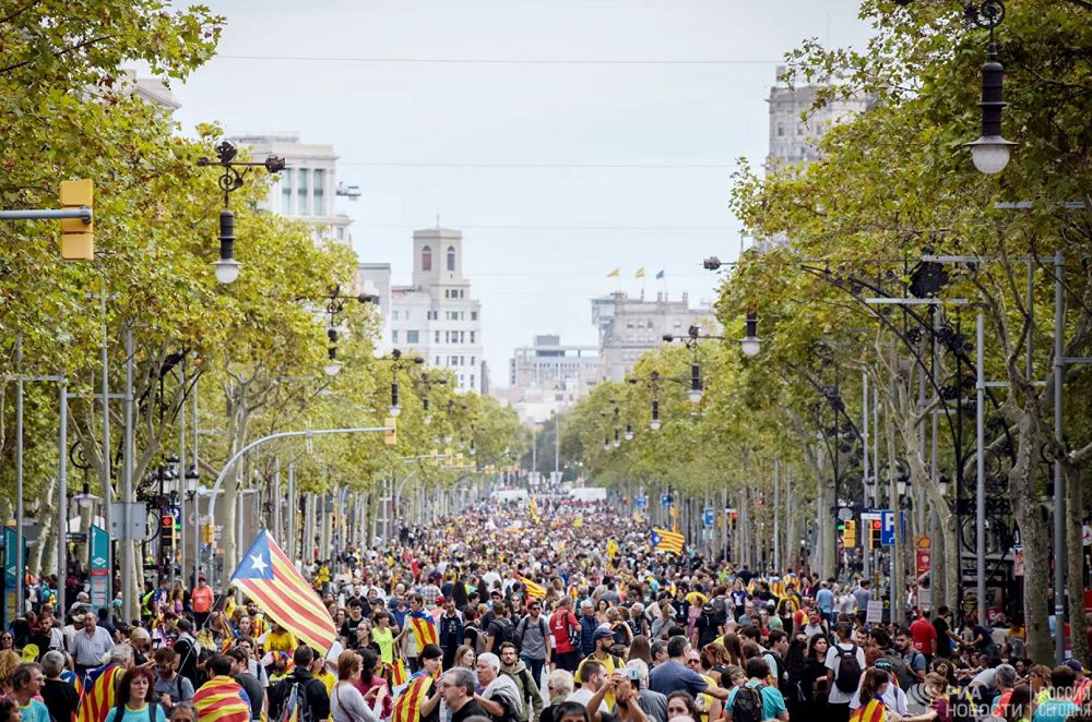 Каталония халқы жаппай бас көтерді