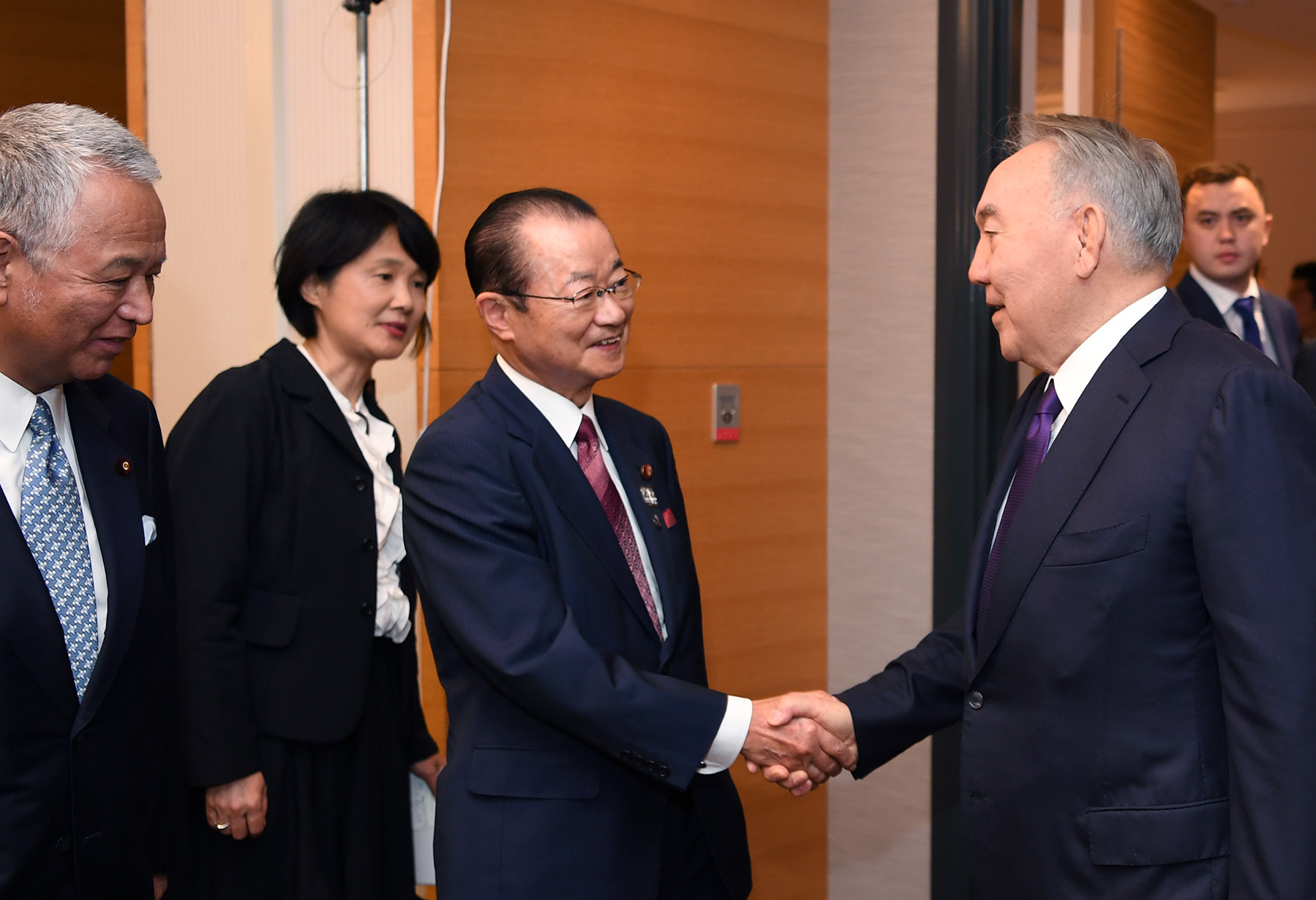 Елбасы Такео Кавамурамен кездесті