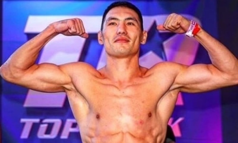 Кәсіпқой бокс: Жәнібек Әлімханұлының қарсыласы анықталды