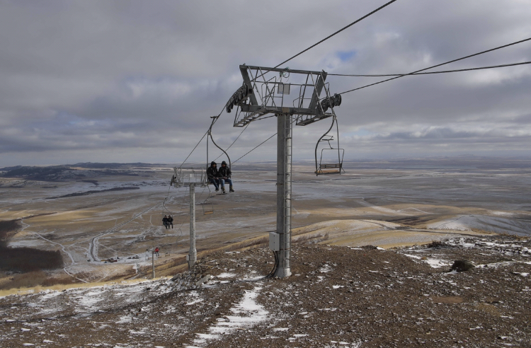 Шаңғы қайдан тебесіз, Мырзашоқының басында қар тұрмаса