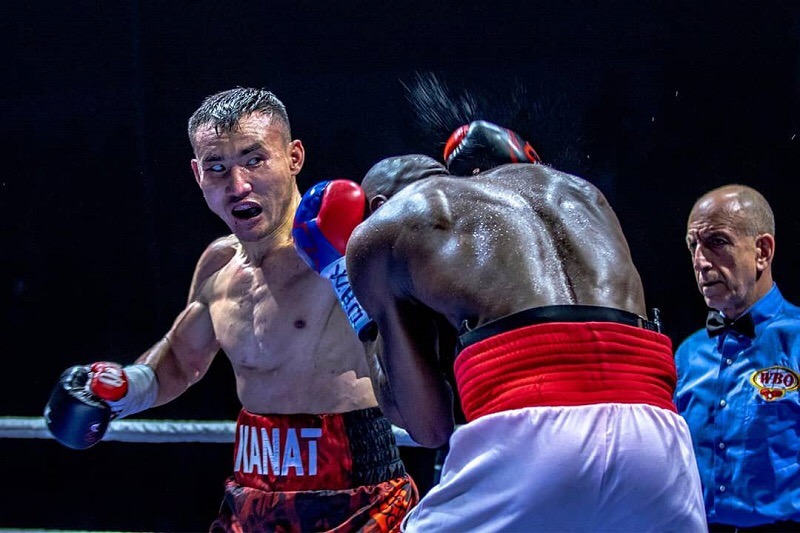 Кәсіпқой бокс: Алтын белбеу Қанат Исламда қалды