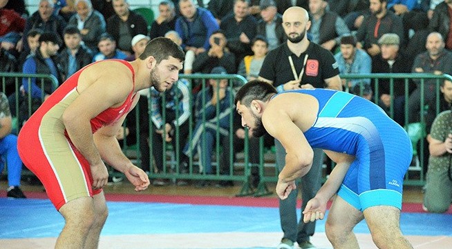 Күрес: Юсуп Батырмұрзаев қола медаль үшін таласады