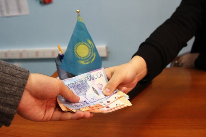 Жемқорлық жайлы баяндағандар ірі көлемде сыйақы алған