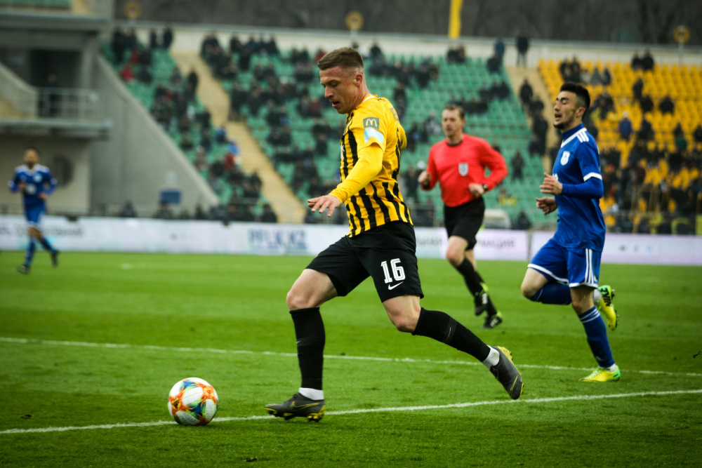 Футбол: «Қайрат» Сергей Кейлермен келісімшартты ұзартты