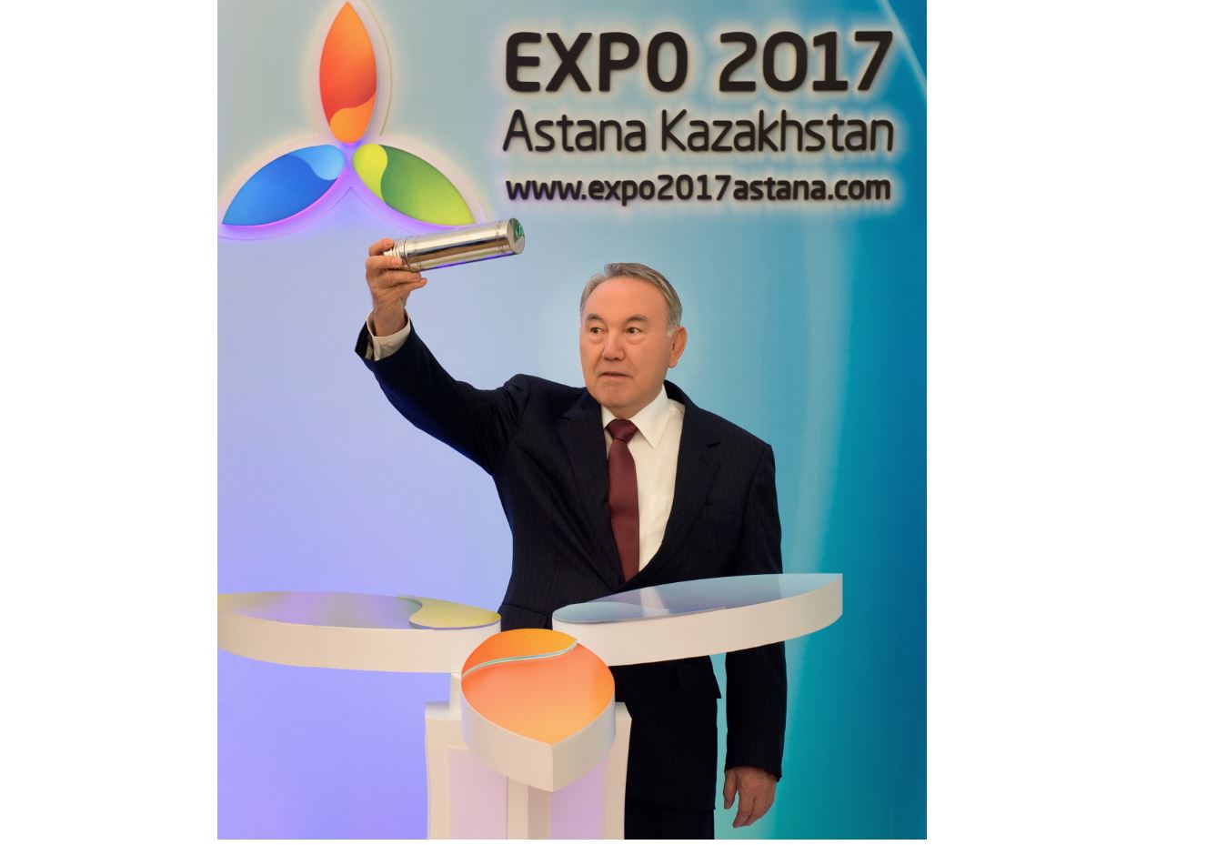 «Бірегей» – бірлікке бастаған көшбасшы немесе «Назарбаев моделі»