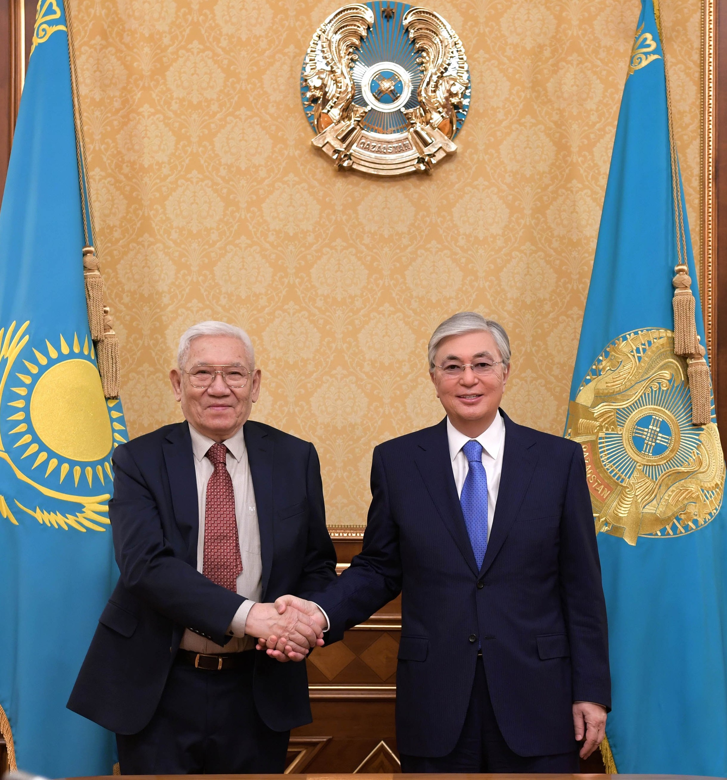 Президент мемлекет және қоғам қайраткері Өмірбек Бәйгелдіні қабылдады