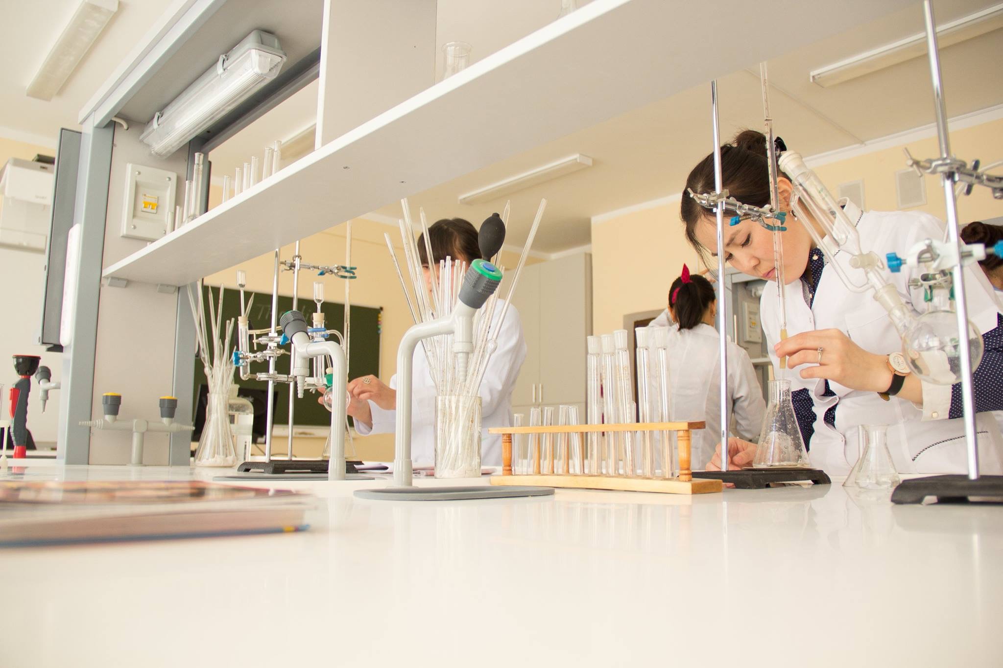 Қыздар университетінің жас ғалымдары өнертабыс патентіне ие болды