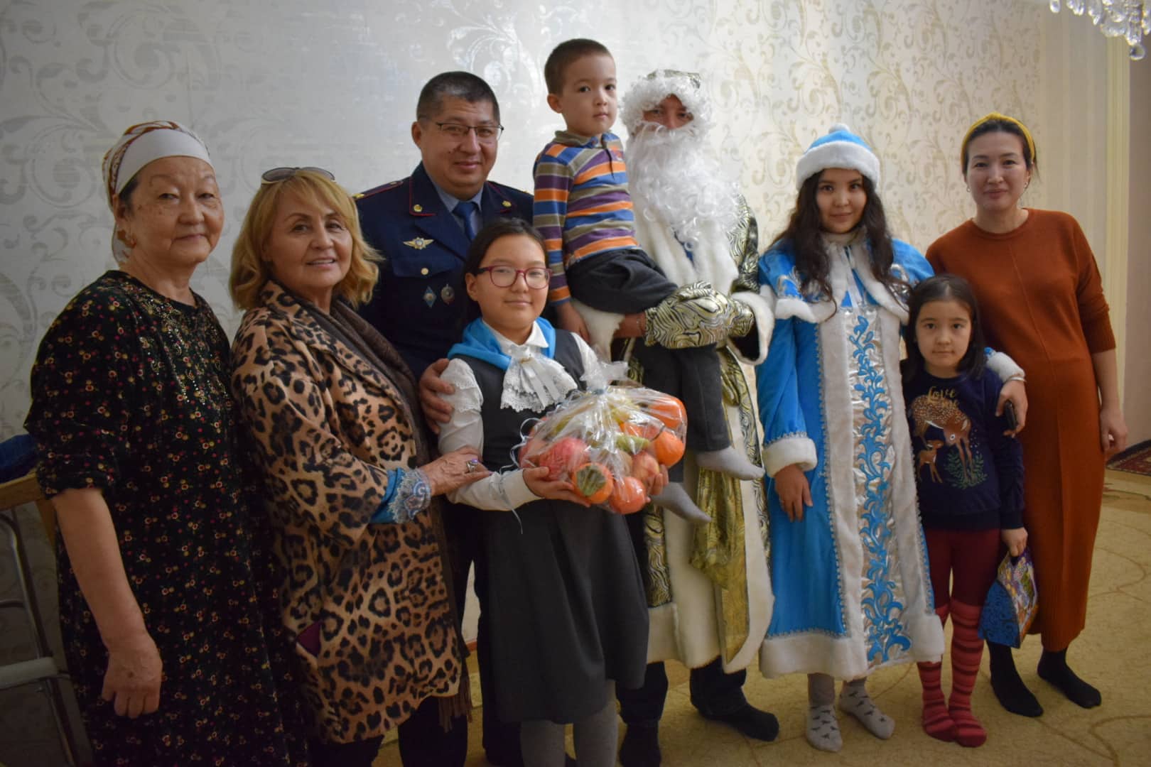 Маңғыстаулық полицейлер қайырымдылық акциясын ұйымдастырды