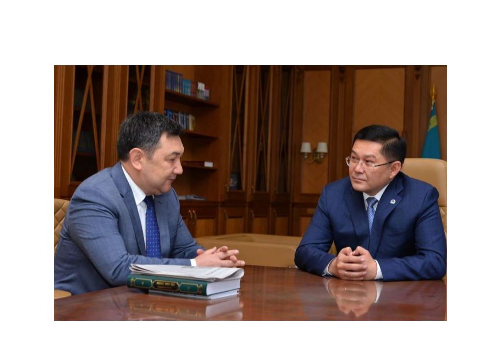 Шымкент әкімі бас басылым басшысымен кездесті