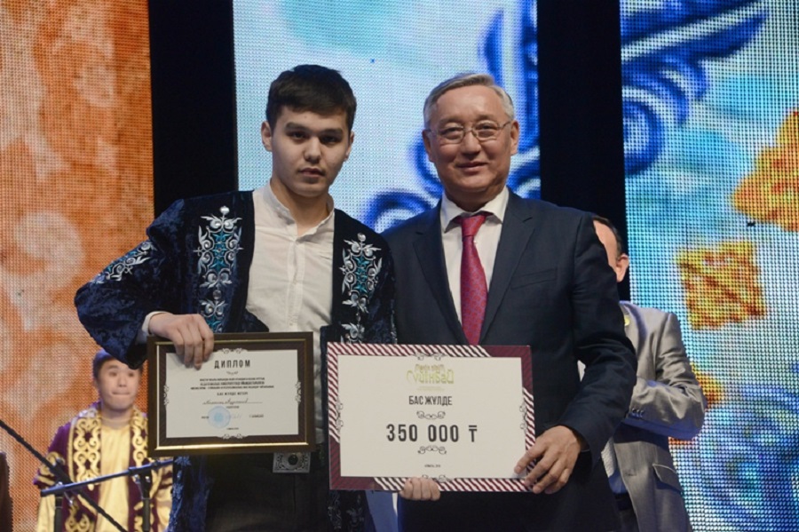 Алматыда студенттер арасында республикалық жас ақындар айтысы өтті