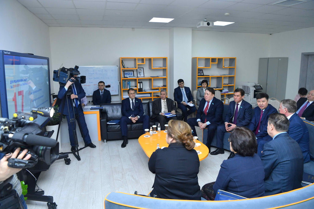 Сенат депутаттары Әкімшілік рәсімдік-процестік кодексінің жобасын талқылады