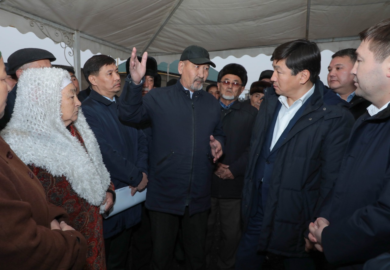 Nur Otan: Бауыржан Байбек Шымкент қаласының тұрғындарымен кездесті