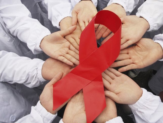 Павлодарда АИТВ туралы «Жедел желі» өтті