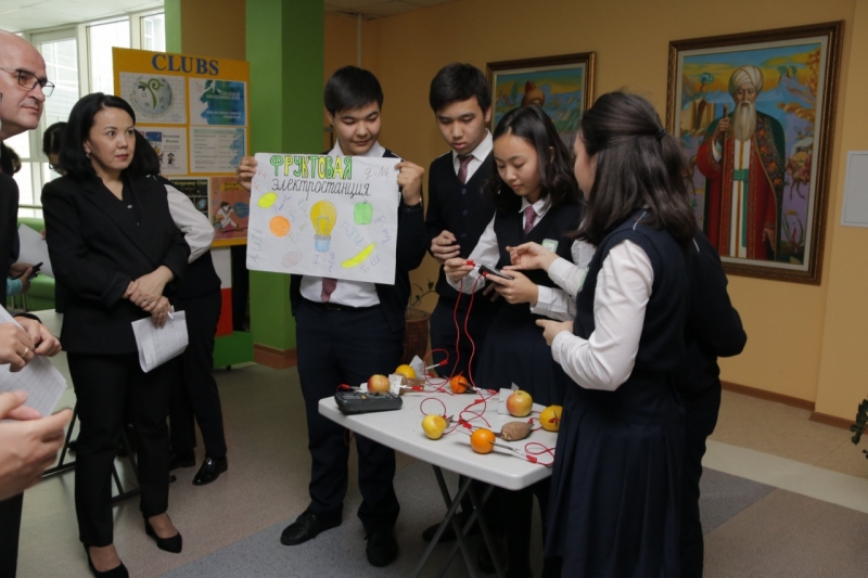 Қарағандылық оқушылар білім жарыстырды