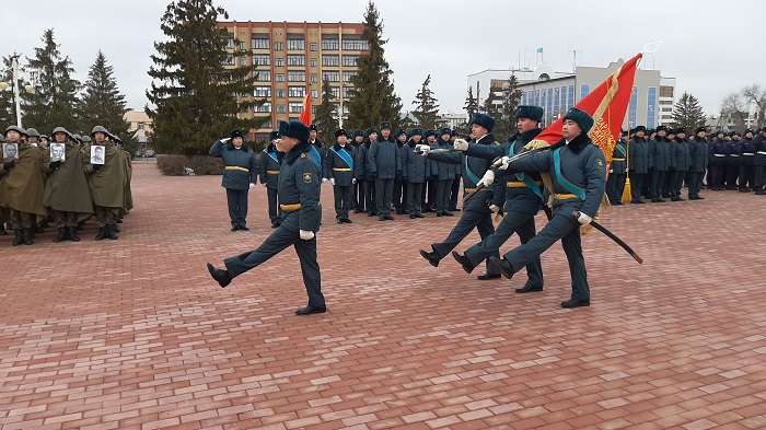 рл