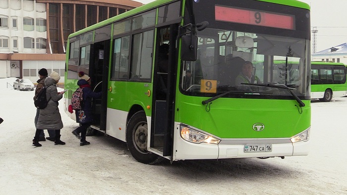 Семейде жеті мыңнан астам бала қоғамдық көлікті тегін пайдаланады