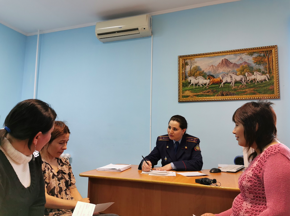 «Жолда қабылдау» жүріп жатыр