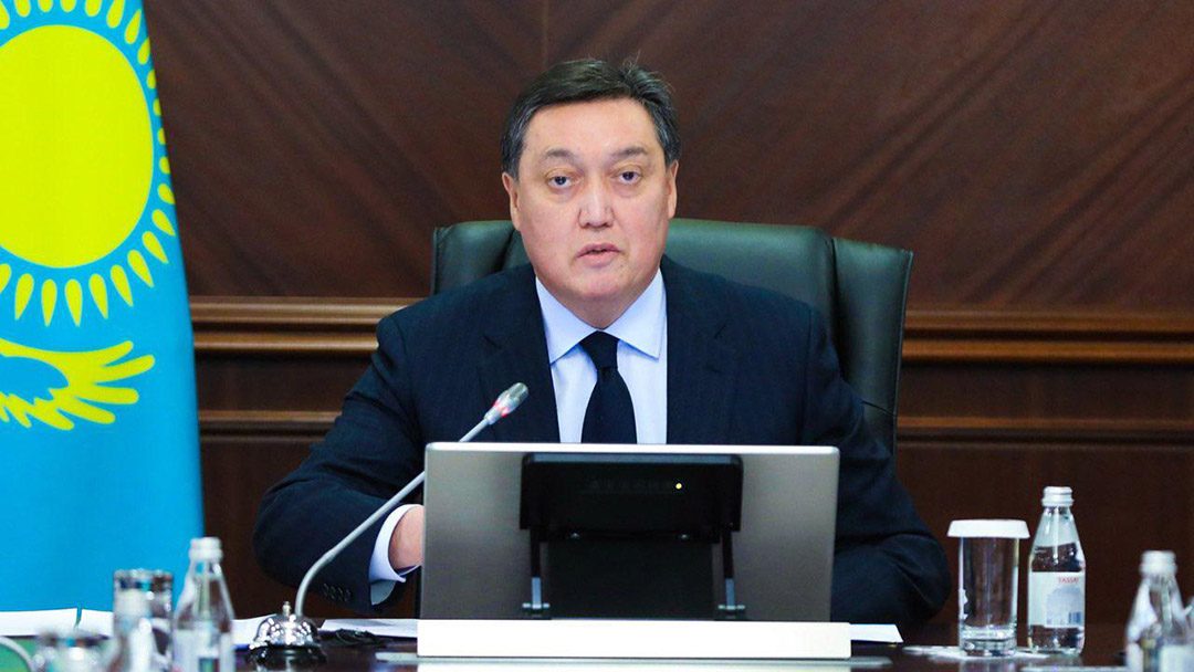 Жұмыспен қамтудың жол картасын іске асыруға 300 млрд теңге бөлінеді - Асқар Мамин