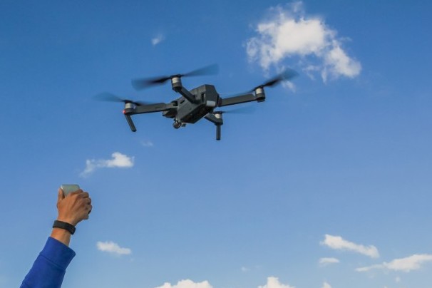 Ұшқышсыз ұшу аппараттары қолданылады