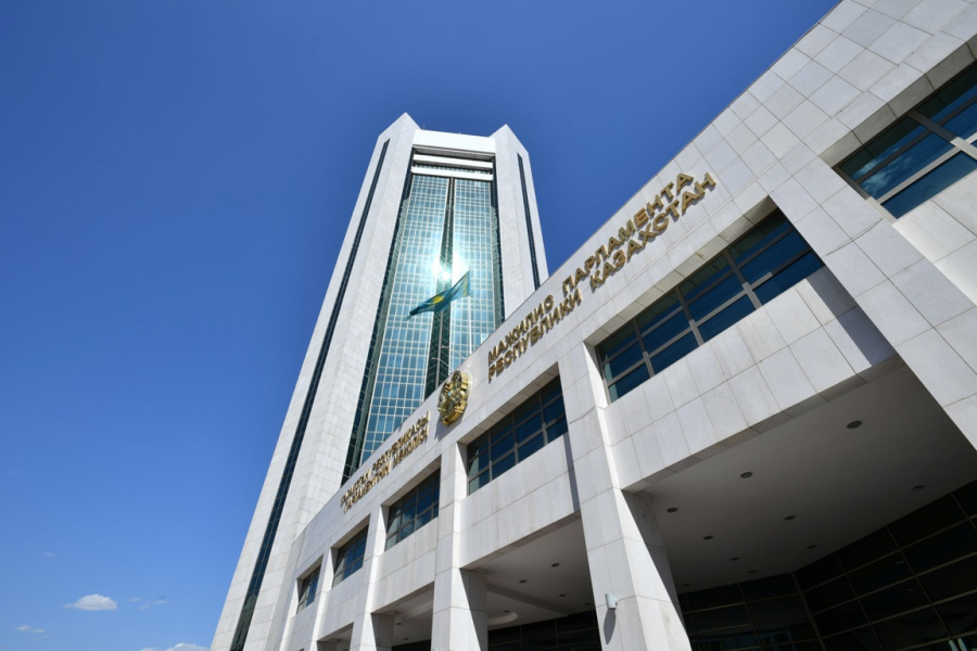 Парламенттік оппозиция кемінде бір рет парламенттік тыңдауға бастамашылық жасай алады